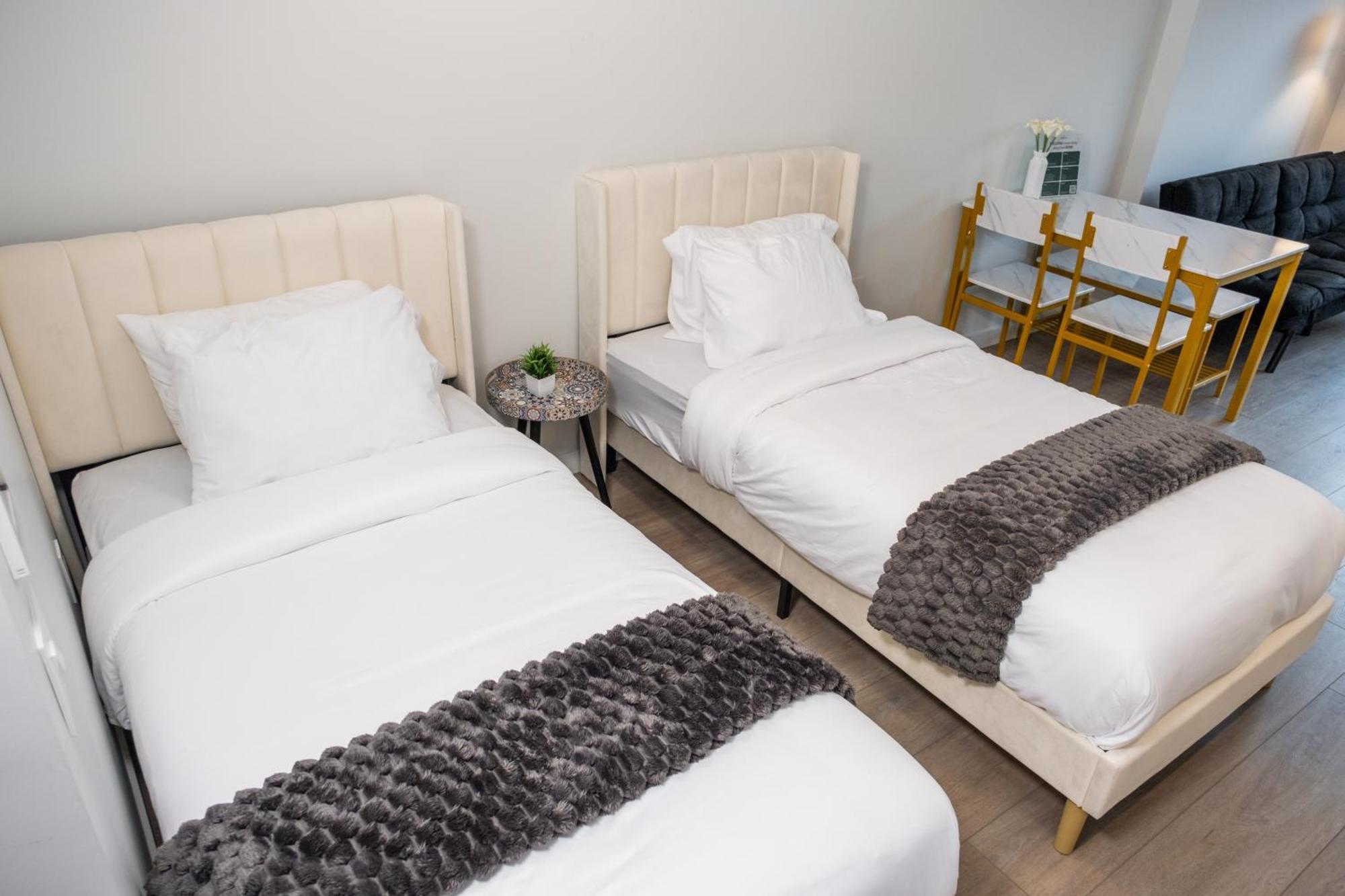 Downtown Center Silverstone Tower I And II Long-Term Booking Only Your Second Home In Ванкувър Екстериор снимка