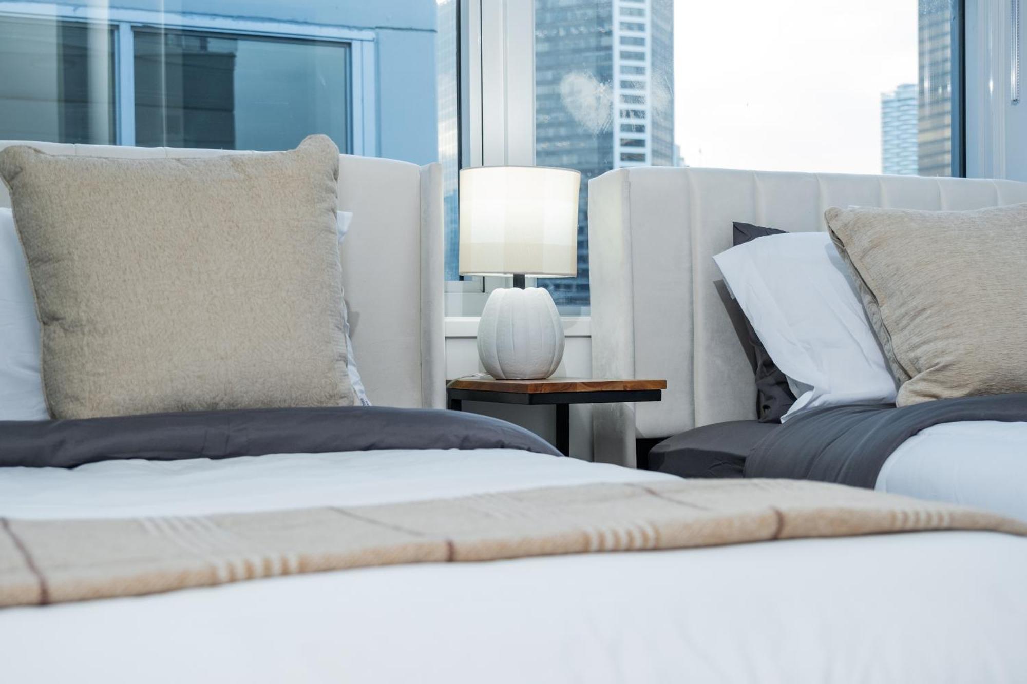 Downtown Center Silverstone Tower I And II Long-Term Booking Only Your Second Home In Ванкувър Екстериор снимка