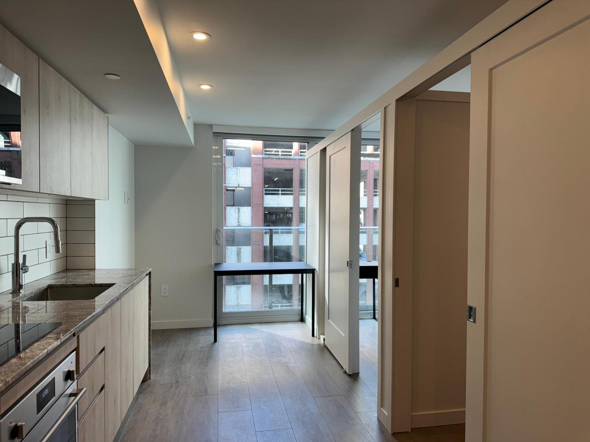 Downtown Center Silverstone Tower I And II Long-Term Booking Only Your Second Home In Ванкувър Екстериор снимка