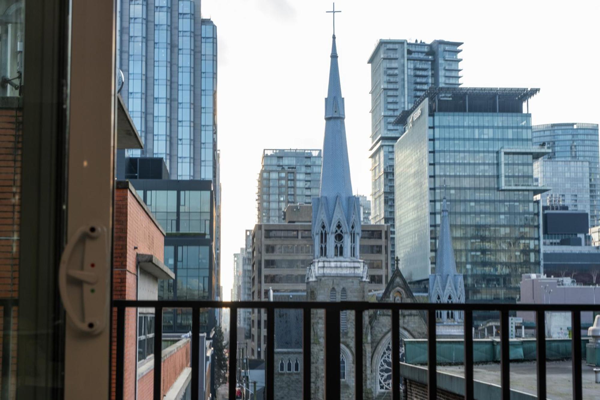 Downtown Center Silverstone Tower I And II Long-Term Booking Only Your Second Home In Ванкувър Екстериор снимка